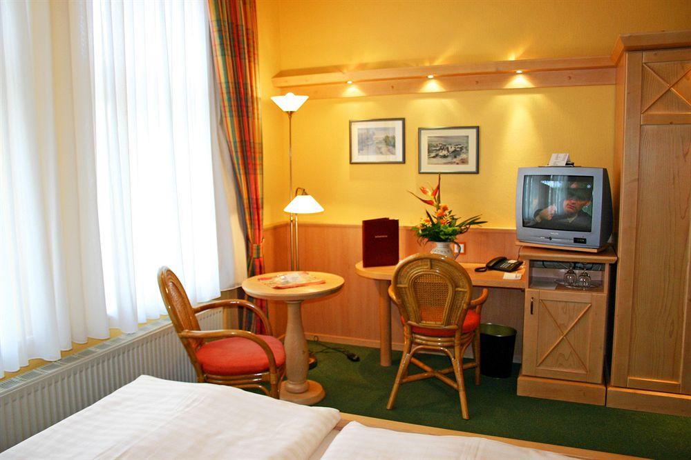 Hotel Duenenschloss Mit Private Spa Цинновіц Екстер'єр фото