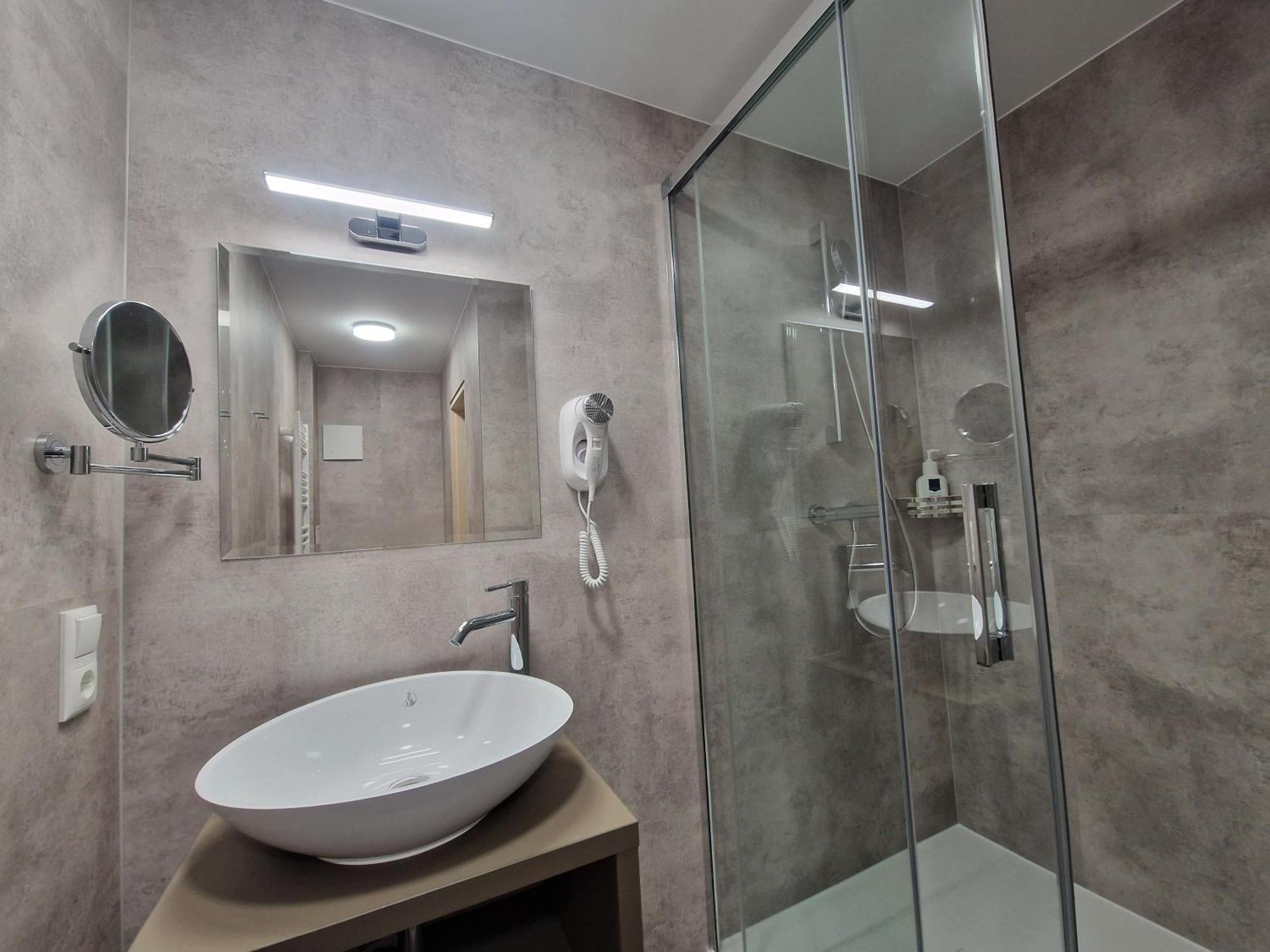 Hotel Duenenschloss Mit Private Spa Цинновіц Екстер'єр фото