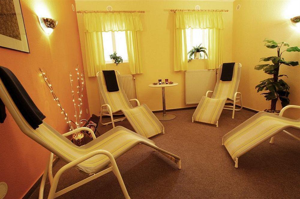 Hotel Duenenschloss Mit Private Spa Цинновіц Екстер'єр фото